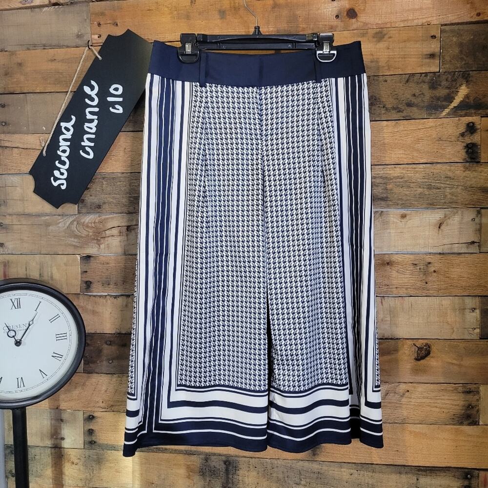 Ann taylor women's blue & white dress capri pants size 4